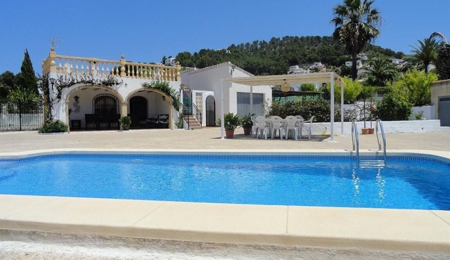 Villa 'Jávea Rafalet' with Mountain Views, Wi-Fi, and Air Conditioning