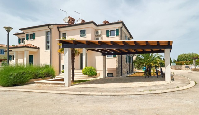 Villa Jazzbina - Three Bedroom Villa with Terrace