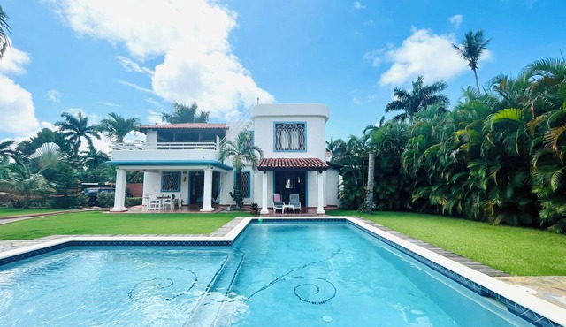 Villa Jeff & Jyps, 2 Chambres, Piscine, 2 min de la Plage