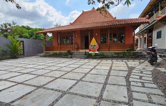 Villa Joglo By Diego
