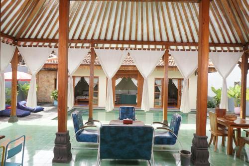 Villa Joglo Kawung - City Centre Paradise with Pool