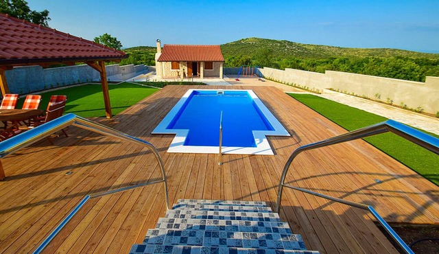 Villa Julija (V6911-K1) - Grabovci