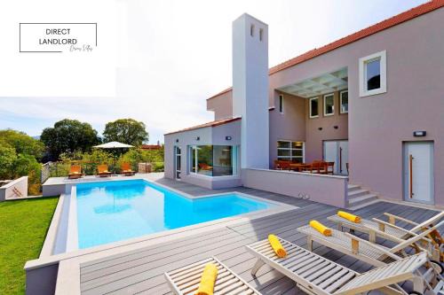 Villa Jure - Heated Pool, Sauna, Tennis & Mini Golf I Dalmatia Hinterland