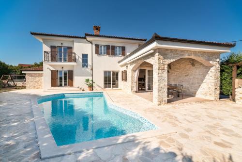 Villa Kala-luxury villa, heated pool in a quiet area - by TRAVELER tourist agency Krk