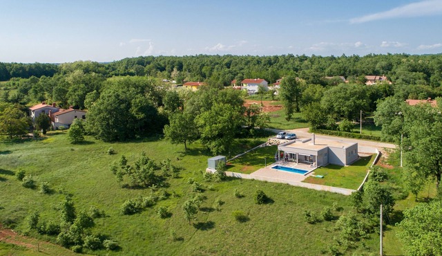 Villa Karin with pool