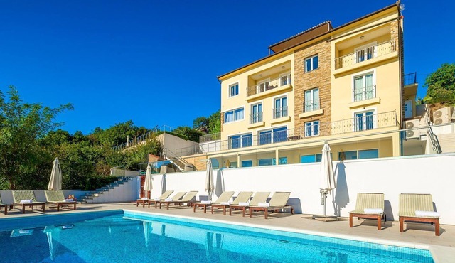 Villa Karolina - Nine Bedroom Villa, Sleeps 18