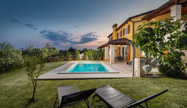 Villa Katharina with pool and sauna