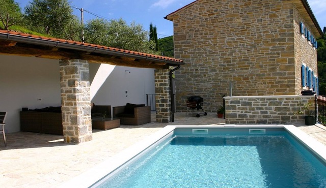 Villa Kentic Stone Holiday house with pool and stunning views