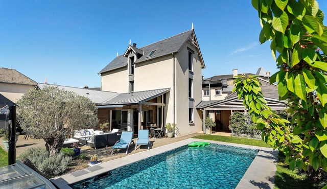 "Villa Ker Breizh" Seaside Villa with Pool