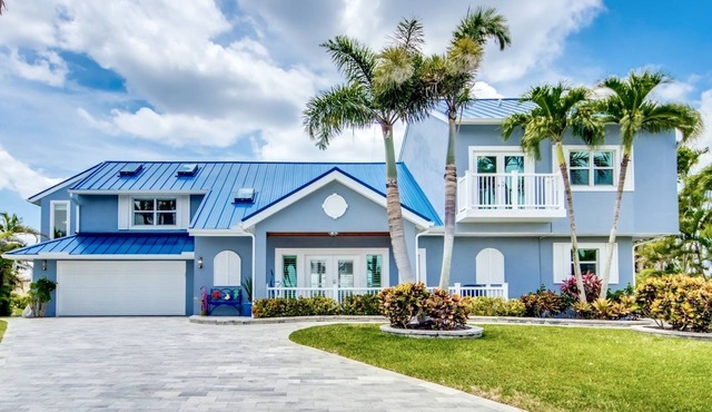 Villa Key West - luxury villa in a fantastic location with great water views