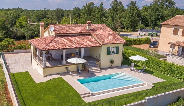 Villa Kiara with private pool