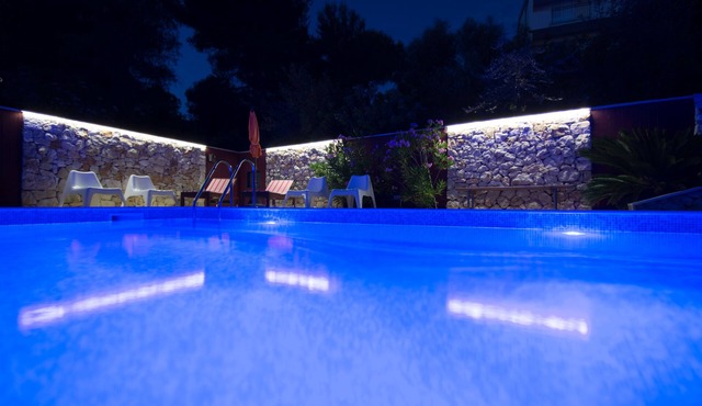 Villa Knez, an oasis of peace 120 m from the sea