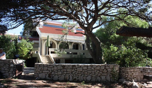 VILLA KOŠLJUN