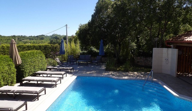"Villa Krase" with saltwater pool and sauna