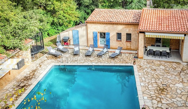 Villa Léonfine "champ fleuri" gite