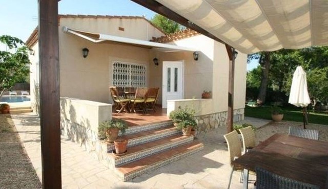 Villa L'Ametlla de Mar, 4 bedrooms, 8 persons