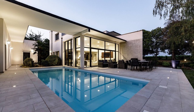 Villa L'Ermitage de la Tilleraie: Luxury Retreat in the Heart of Pécharmant Vineyards