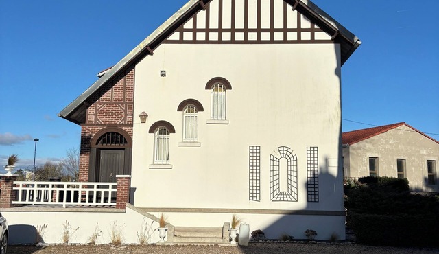 Villa L'OUSTAL 100M from the beach 5 minutes walk to the city center Private parking