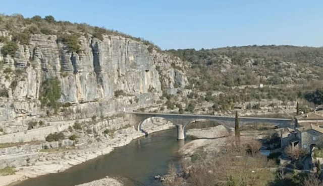 Villa La Falaise 8 Pers 4 ch. Balazuc sud Ardeche