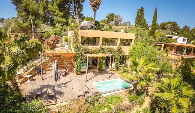 Villa La Finca meublé 5* de tourisme St Cyr-sur-Mer Les Lecques