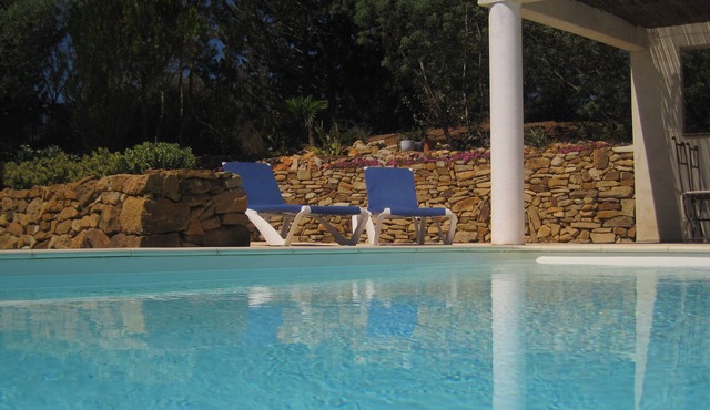 Villa 'la Loraude' 8 people private pool on 3100m2 of land with trees