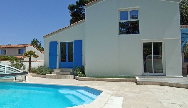 Villa la Palmyre: private heated swimming pool. Air-conditioned villa for 6 people.