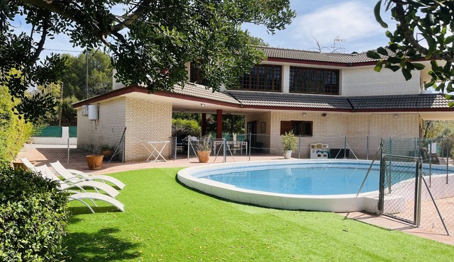 villa la pequeña. a 20 minutos de valencia