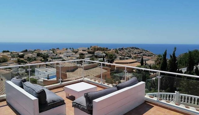 Villa LA PERLA Moraira : excellent seaview, swimming pool & 100% privacy