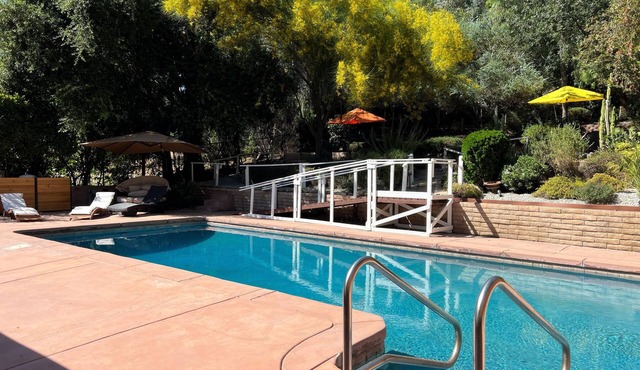 Villa La Reforma - Newly Designed 4BR House with Pool & Garden in Los Angeles