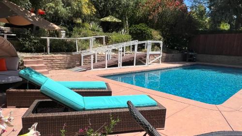 Villa La Reforma - Newly Designed 4BR HOUSE & POOL in Los Angeles by Topanga
