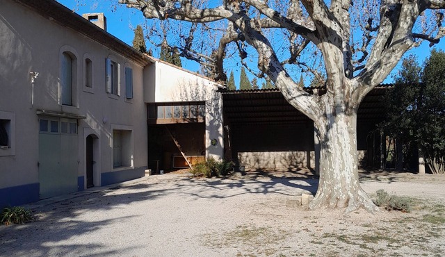 Villa la respelido in the countryside