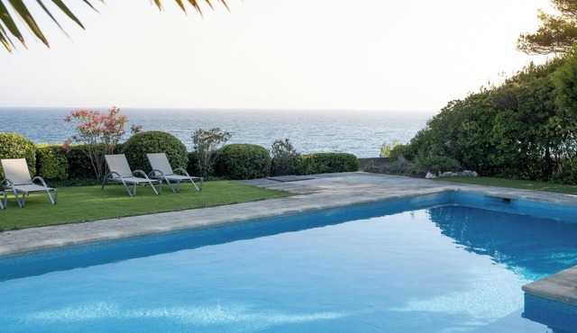 Villa La Roche Bleue - Stunning sea view, pool & garden