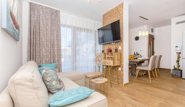 Villa LA-Two Bedroom Apartment with Terrace
