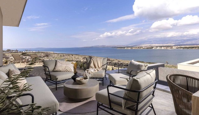 Villa Laceria with Pool