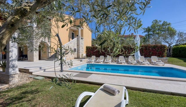Villa Ladonja with Private Pool and Sauna