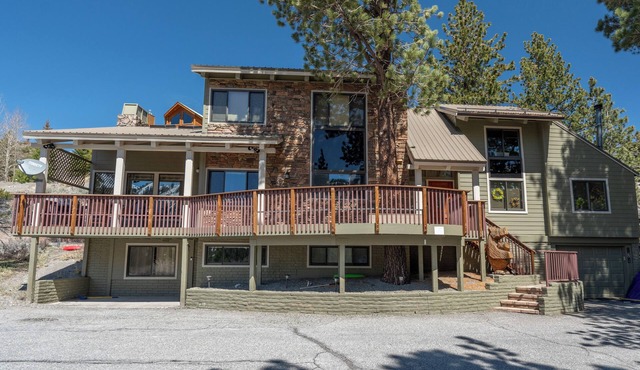 Villa Lago Home - Spacious 4 BD/5 BTH perfect for Families & Groups