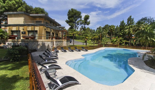 Villa LAKE