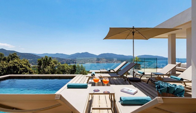 Villa Lalie, vue Mer, Piscine Chauffée, Proche des Plus Belles Plages