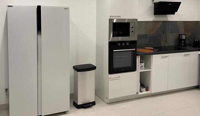 Villa 'Lancrans' with Shared Terrace, Balcony and Wi-Fi