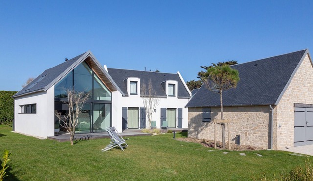 Villa Lande – 180m from Beach – 4 Bedrooms – Sleeps 8