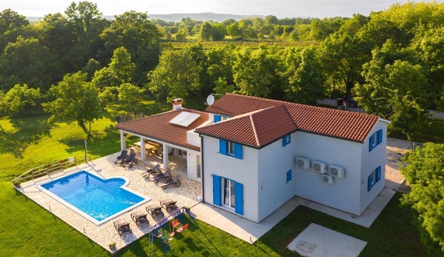 Villa LariF - luxury in nature