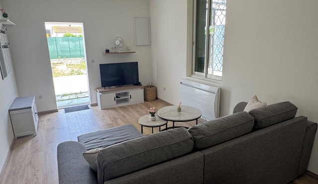 Villa LARRIEU House with garden and parking space