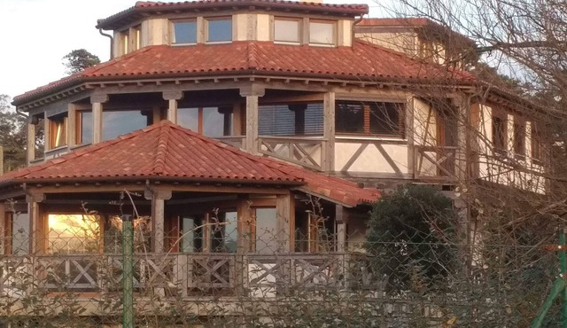 Villa Las Arenas de Loredo, Beach House in Cantabria