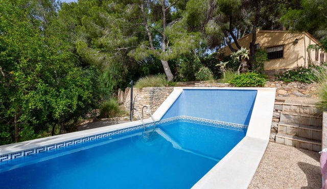 Villa 'Las Pedrizas' with Mountain Views, Private Pool and Wi-Fi