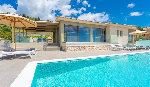 Villa Lassi Fos - Three Bedroom Villa, Sleeps 6