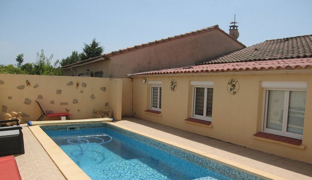 Villa Latour-Bas-Elne, 3 bedrooms, 10 persons