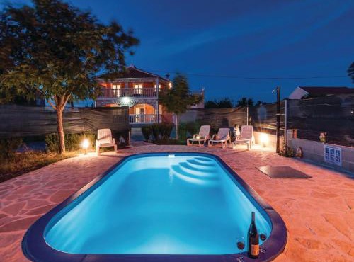 Villa Laura with pool, Budak, Zadar county