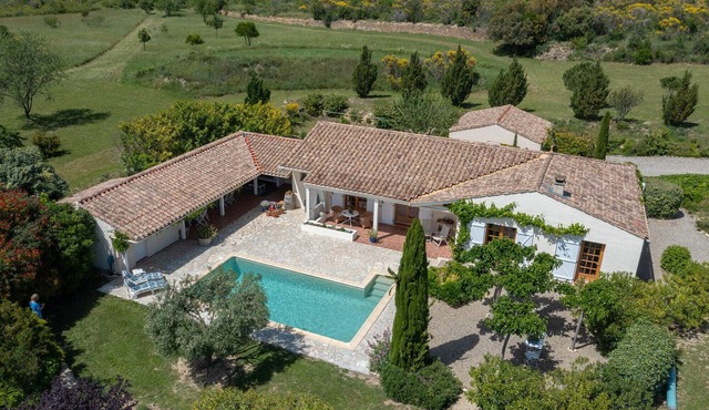 Villa Le Bariole – Luxury villa in the Minervois with panoramic views and heated pool