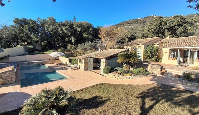 Villa LE CAILLOU, PMR, air-conditioned, heated pool, not overlooked