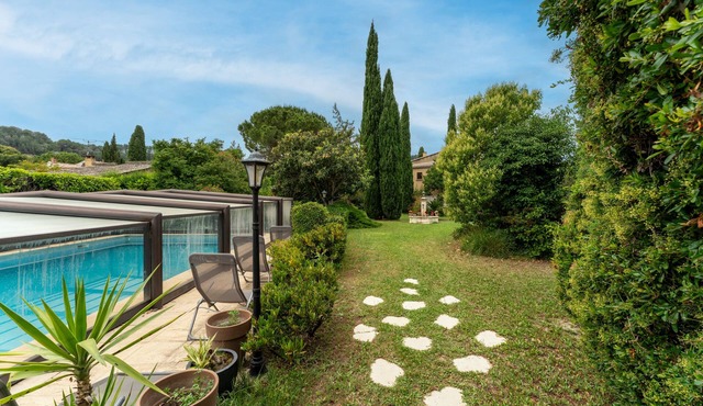 Villa 'Le Colombier - Cambalala' with Mountain View, Private Pool and Wi-Fi